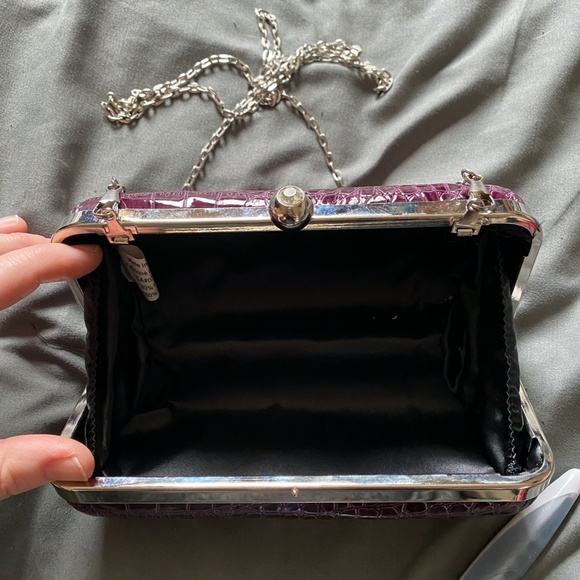 Faux Snakeskin Fashion Purse - Picture 2 of 3